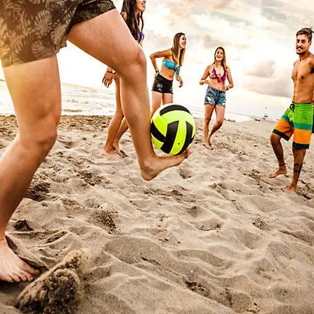 In Near The アパート レバル