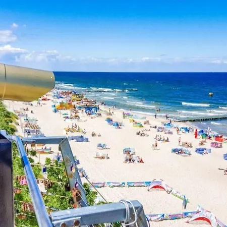 In Near The アパート レバル