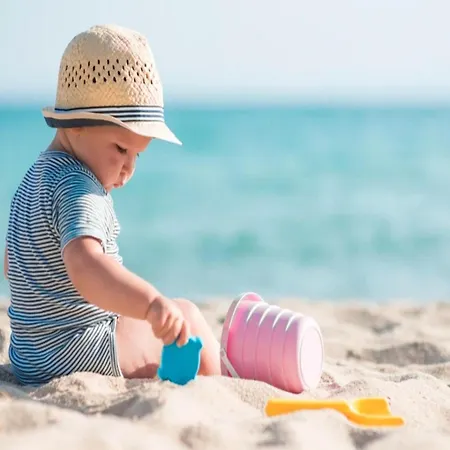 In Near The アパート レバル